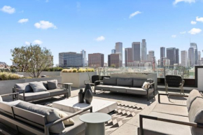 Chic Home, DTLA Skyline Views and Free Parking